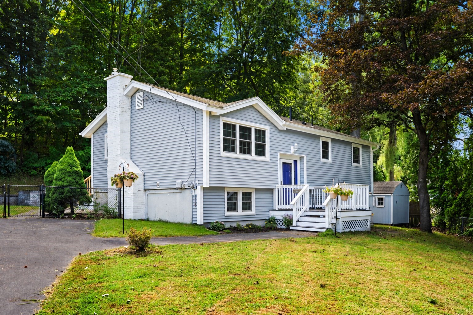 15 Sharyn Circle, Lowell, MA 01852