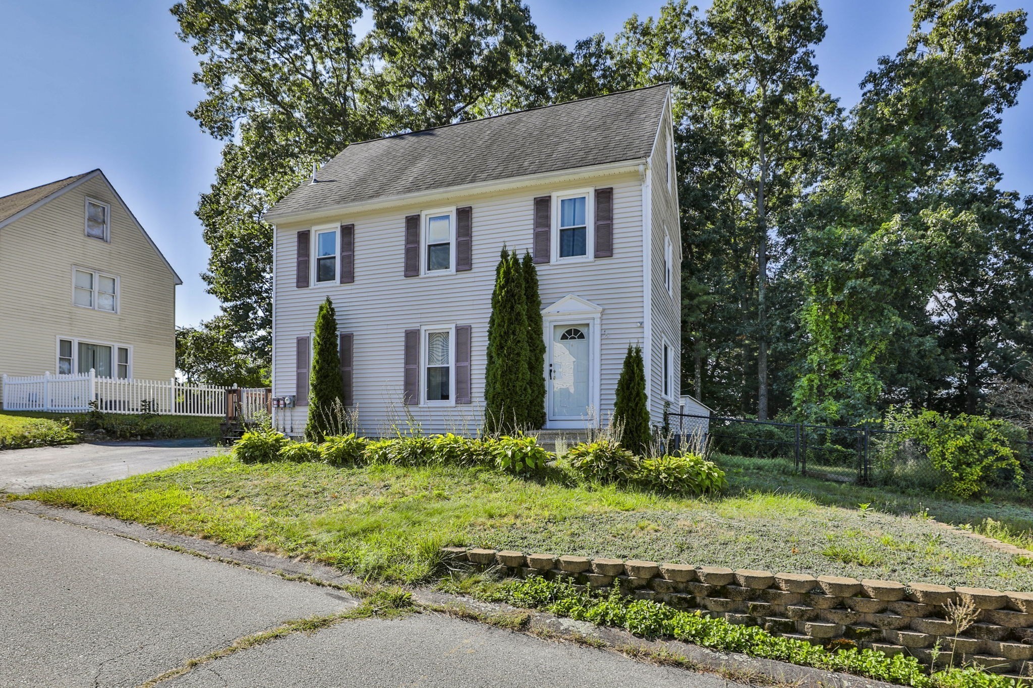 720 Hypine Rd, Dracut, MA 01826