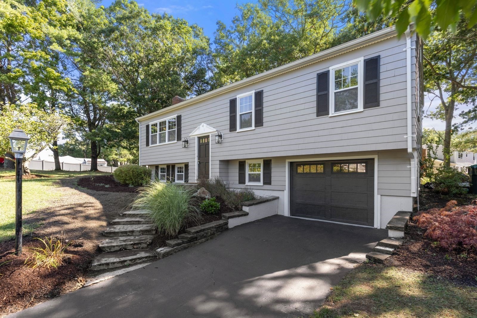 95 Blackmount Drive, Marshfield, MA 02050
