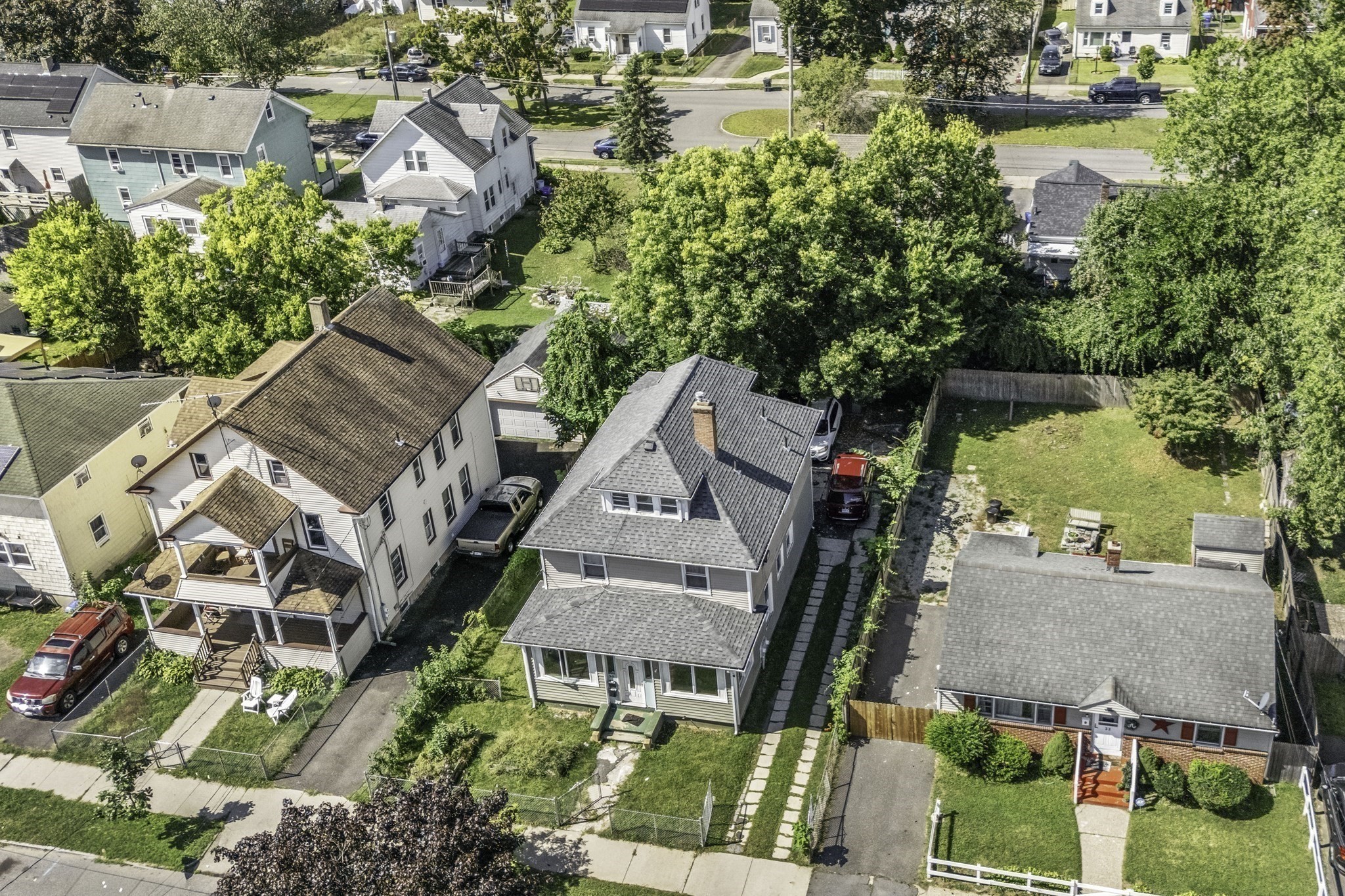 30 Santa Barbara, Springfield, MA 01104