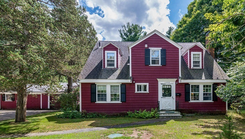 1248 Pleasant St, Brockton, MA 02301