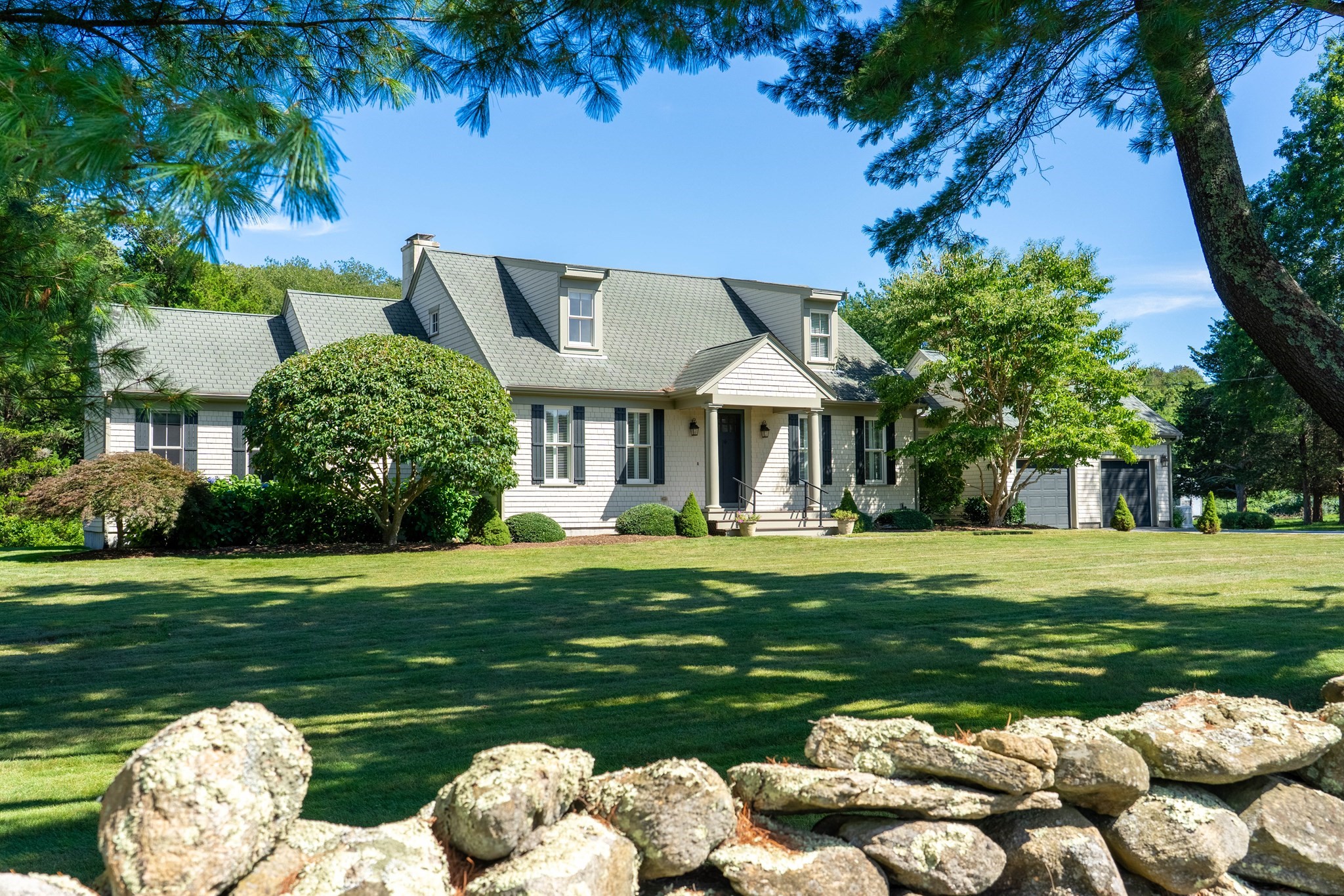 557 Smith Neck Rd, Dartmouth, MA 02748 - Image 1
