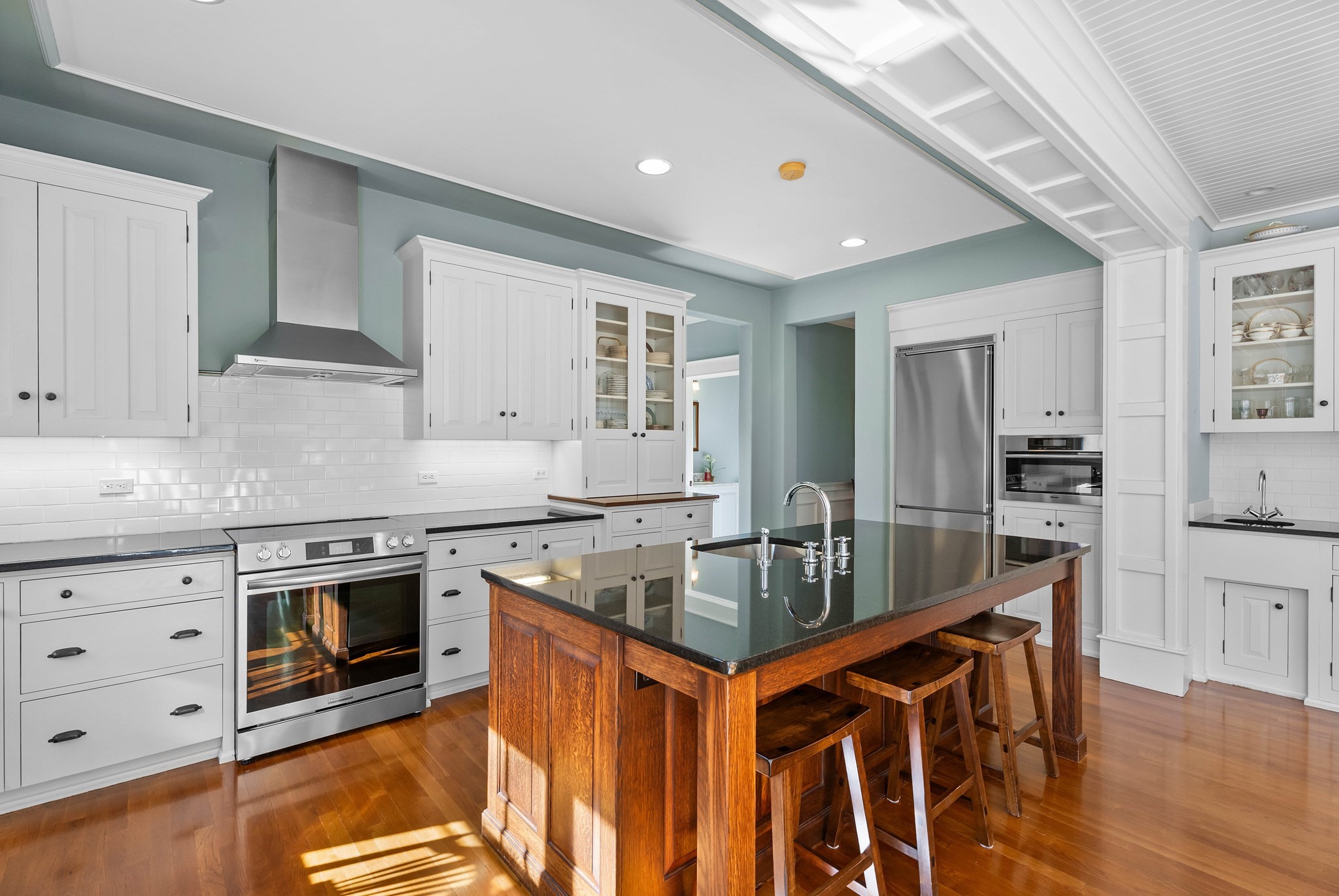 557 Smith Neck Rd, Dartmouth, MA 02748 - Image 8