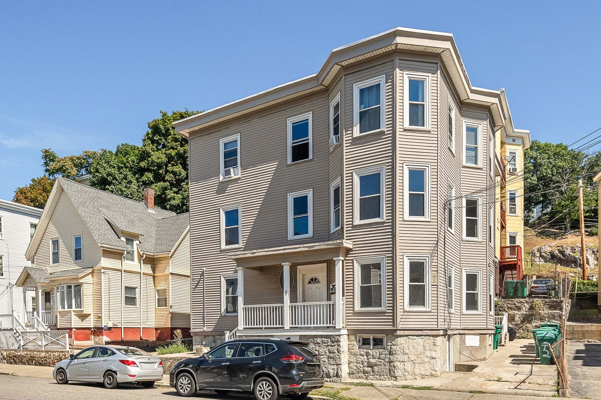 9 Rogers Ave, Lynn, MA 01902