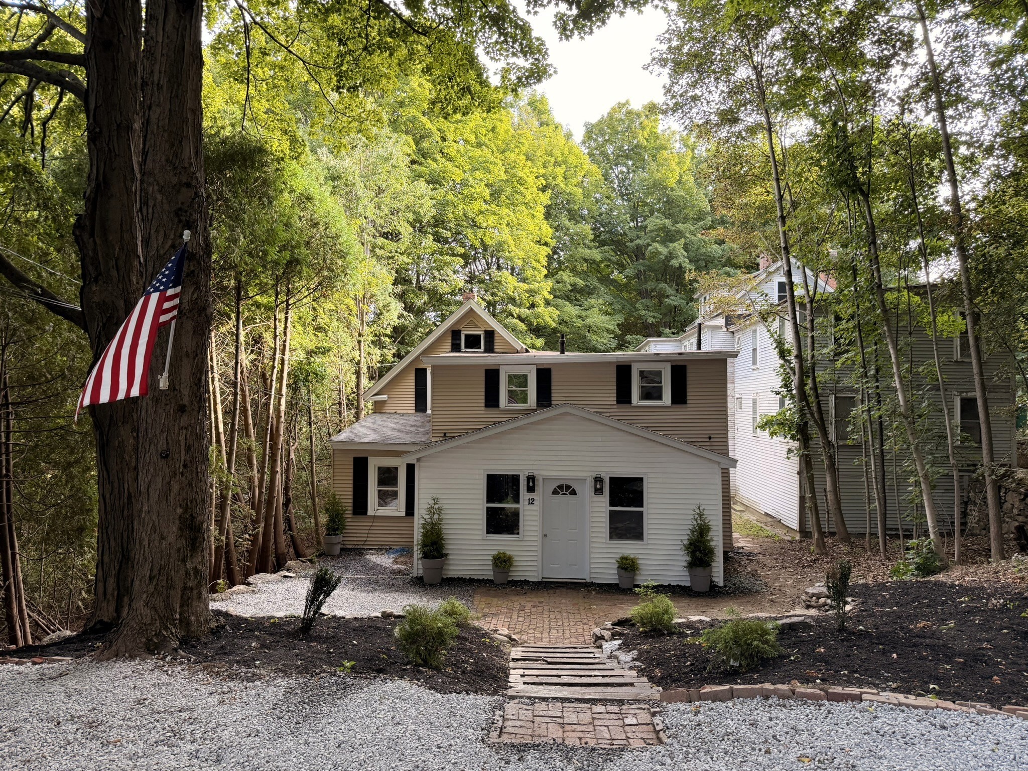 12 Ryefield Rd, Fitchburg, MA 01420