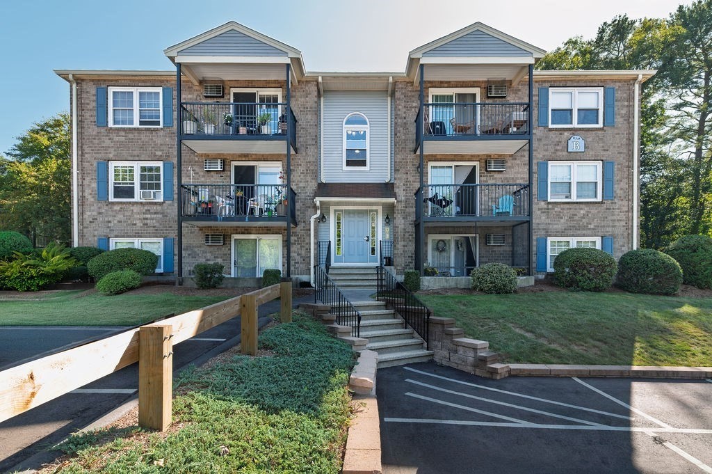 610 South Franklin Street Unit B204, Holbrook, MA 02343