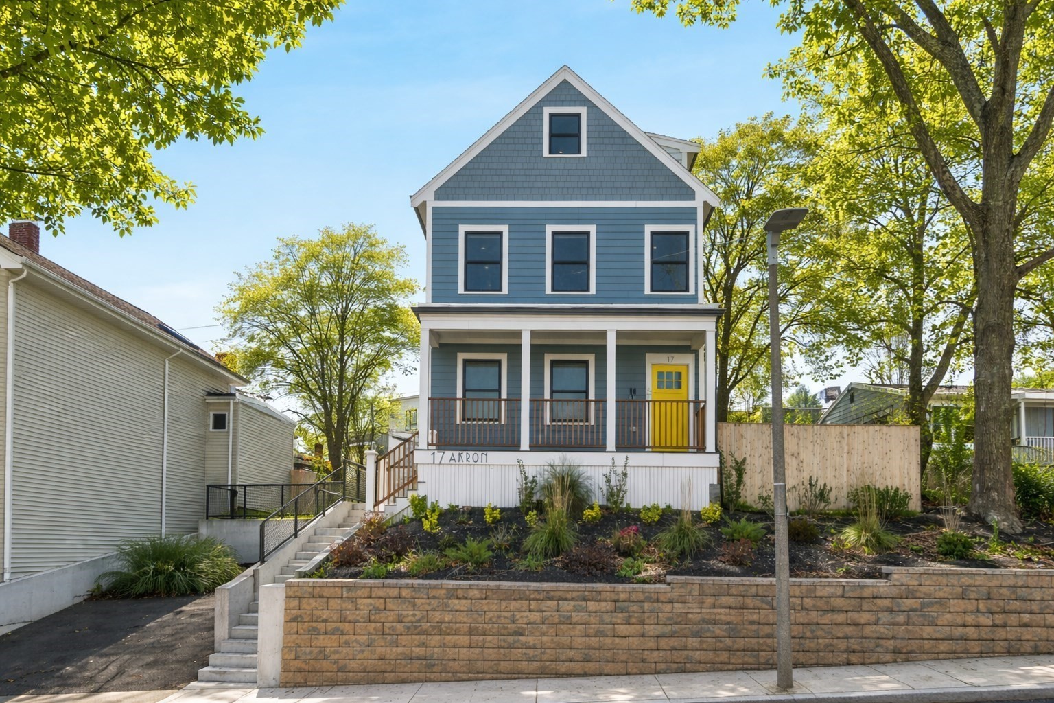 17 Akron St Unit 2, Boston - Roxbury, MA 02119