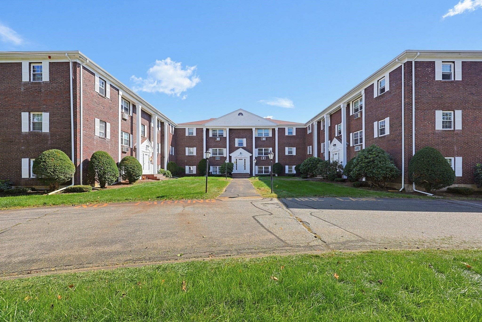 130 Parker St Unit L4, Acton, MA 01720