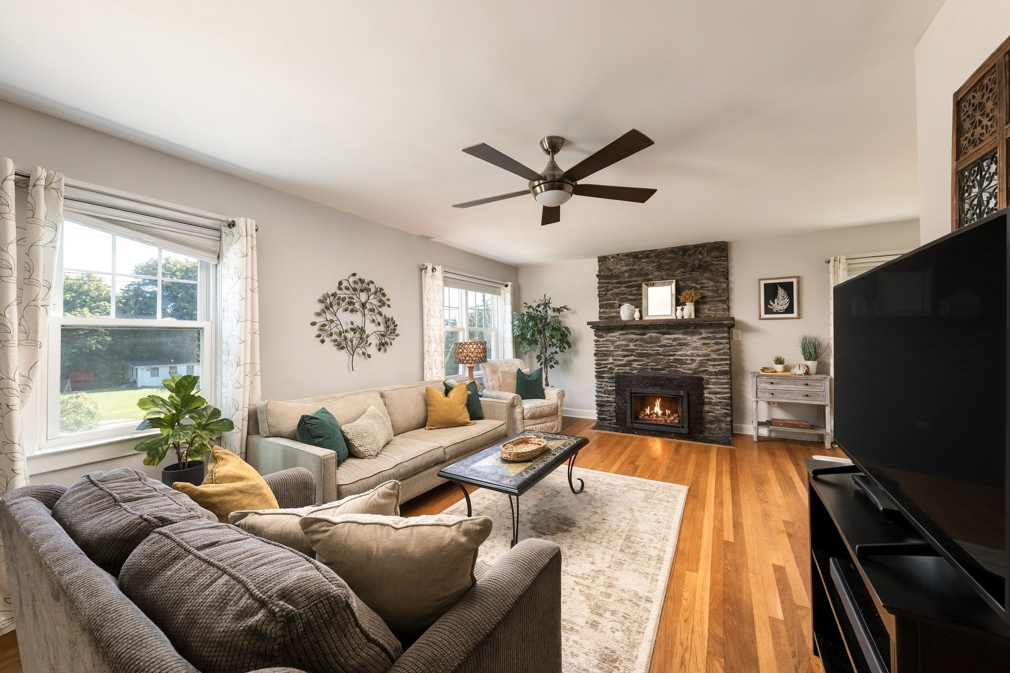 14 Macomber Ave, Dartmouth, MA 02747 - Image 4