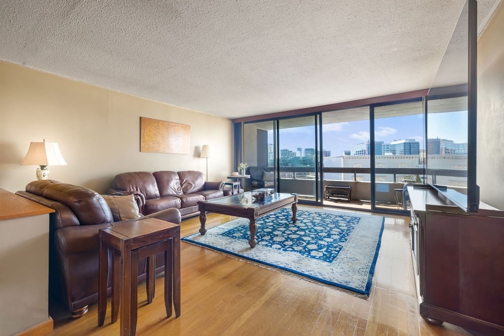 566 Commonwealth Unit 708, Fenway, Boston, MA 02215