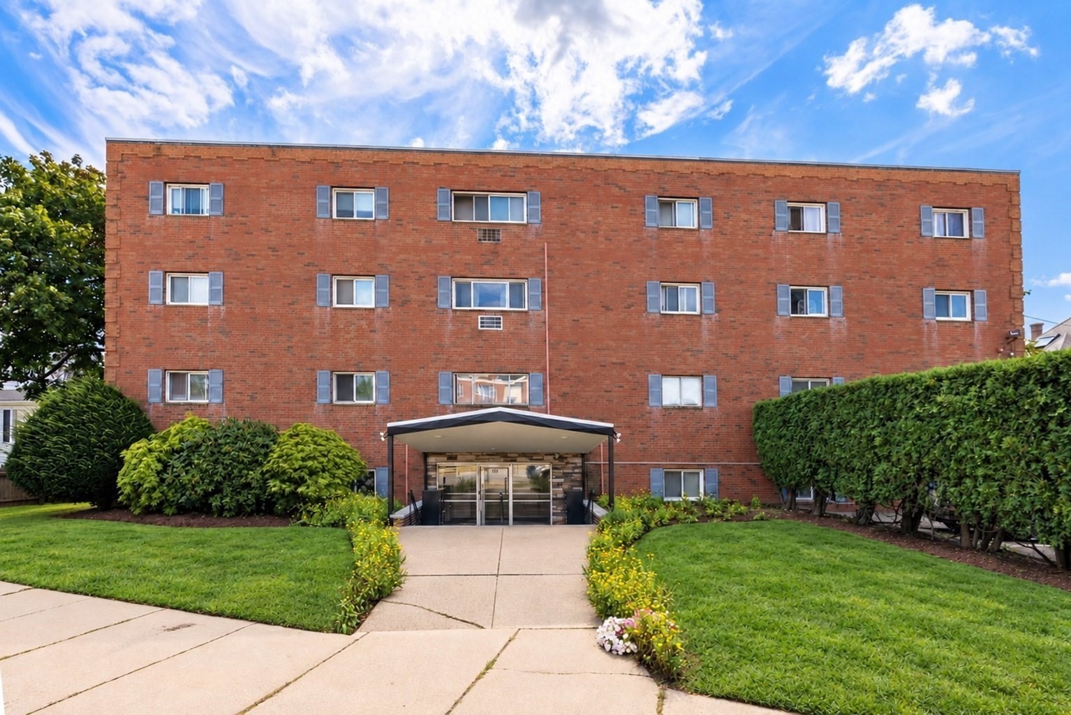 183 Mt Auburn St Unit 15, Watertown, MA 02472
