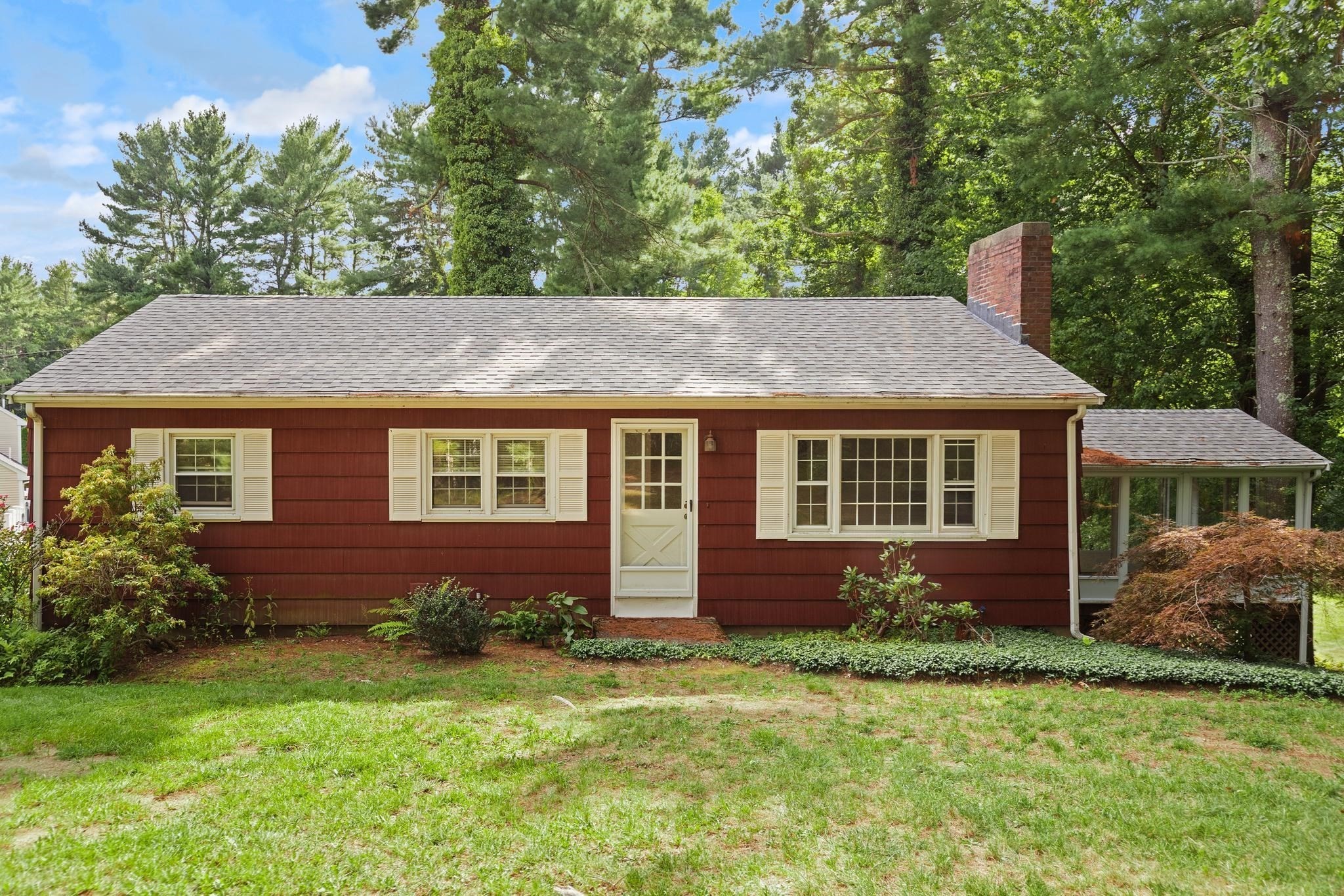 93 Seekonk Street, Norfolk, MA 02056