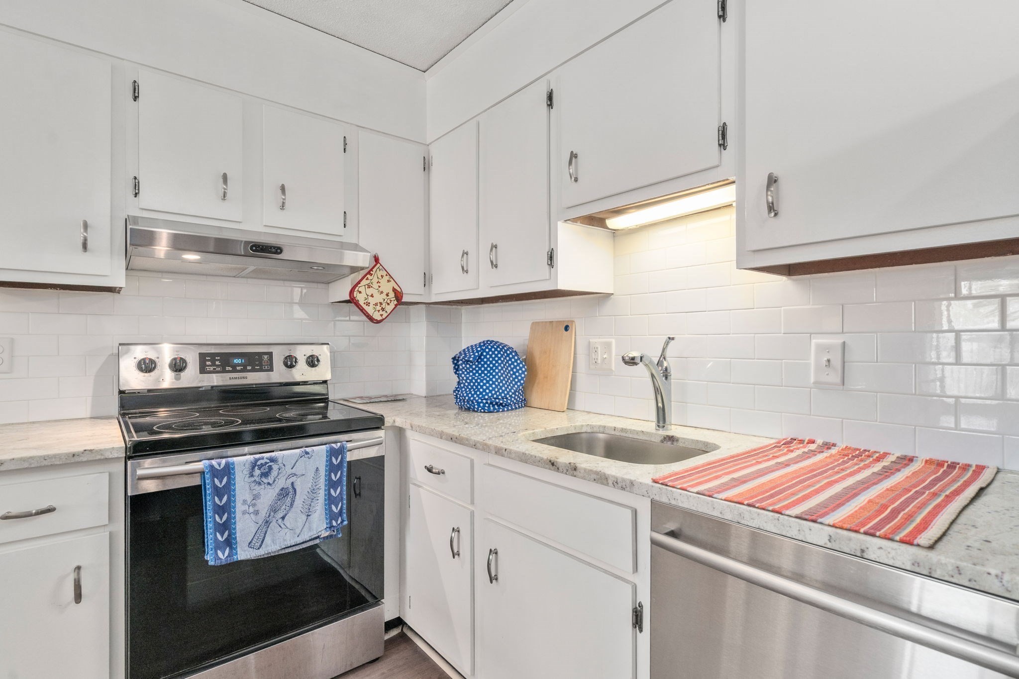 164 Galen St Unit 53, Watertown, MA 02472