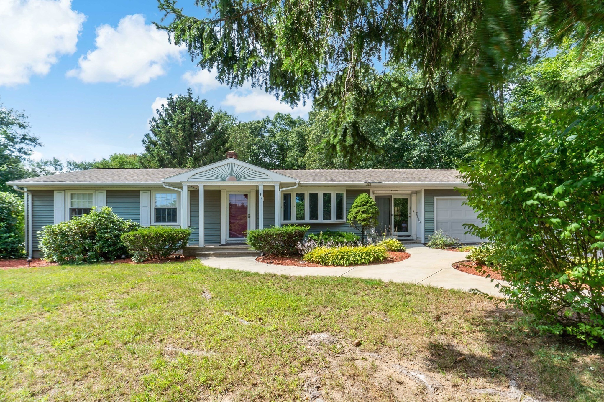 23 Colonial Way, Rehoboth, MA 02769