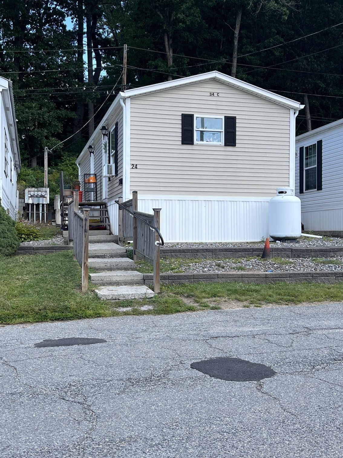 24 Mustang Ave, Marlborough, MA 01752
