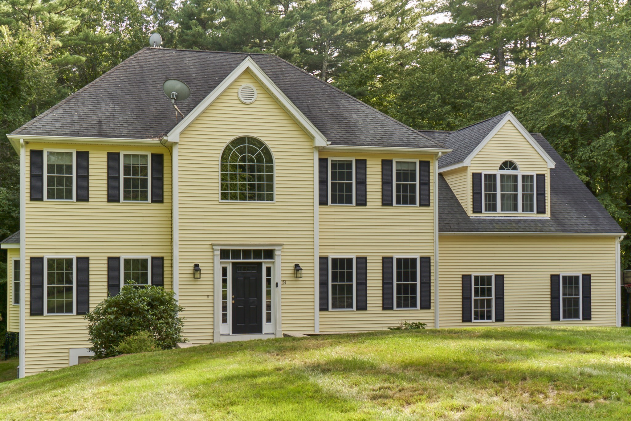 51 Danforth Ln, Bolton, MA 01740