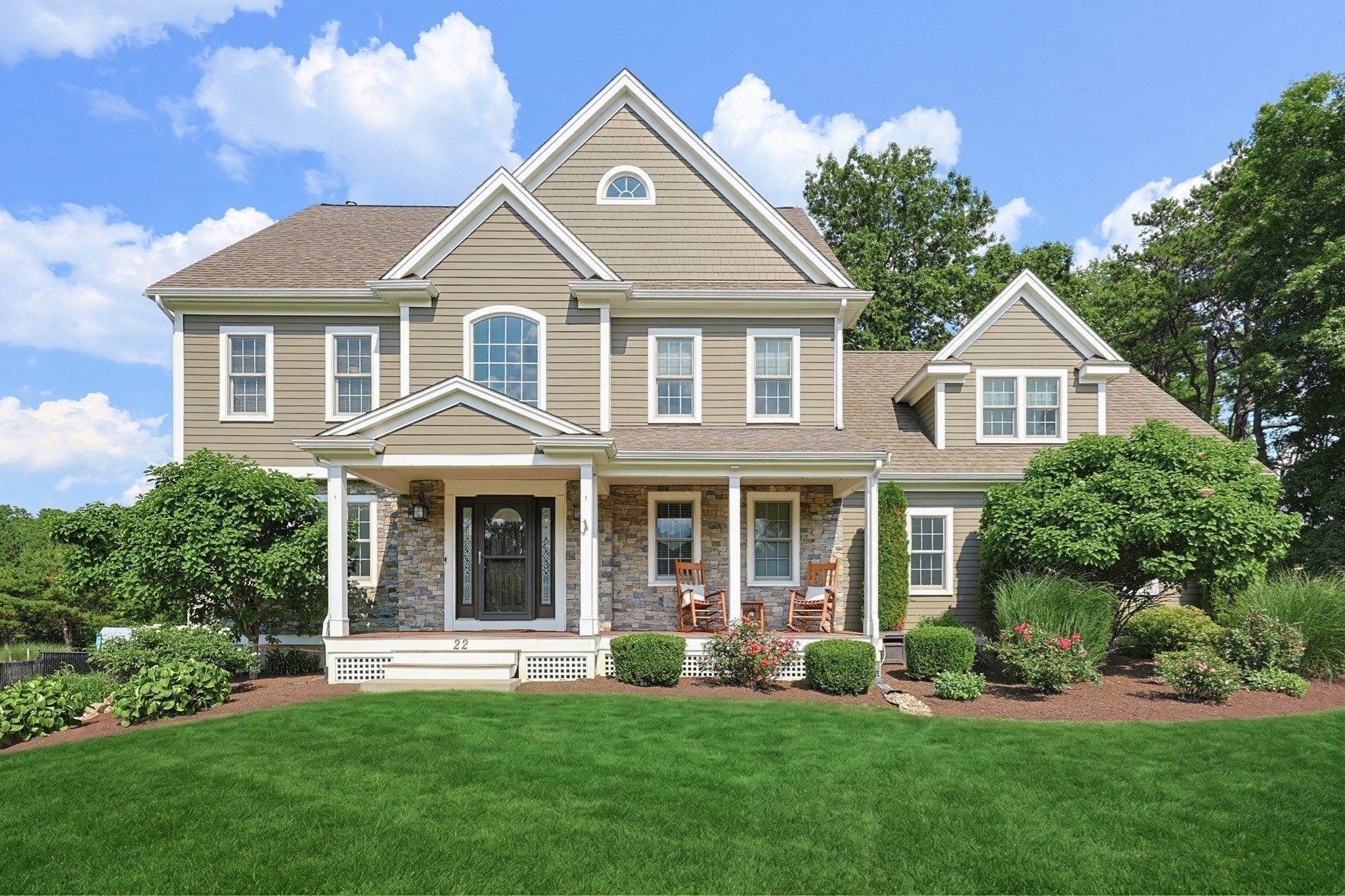22 Willowbe Ct, North Attleboro, MA 02760