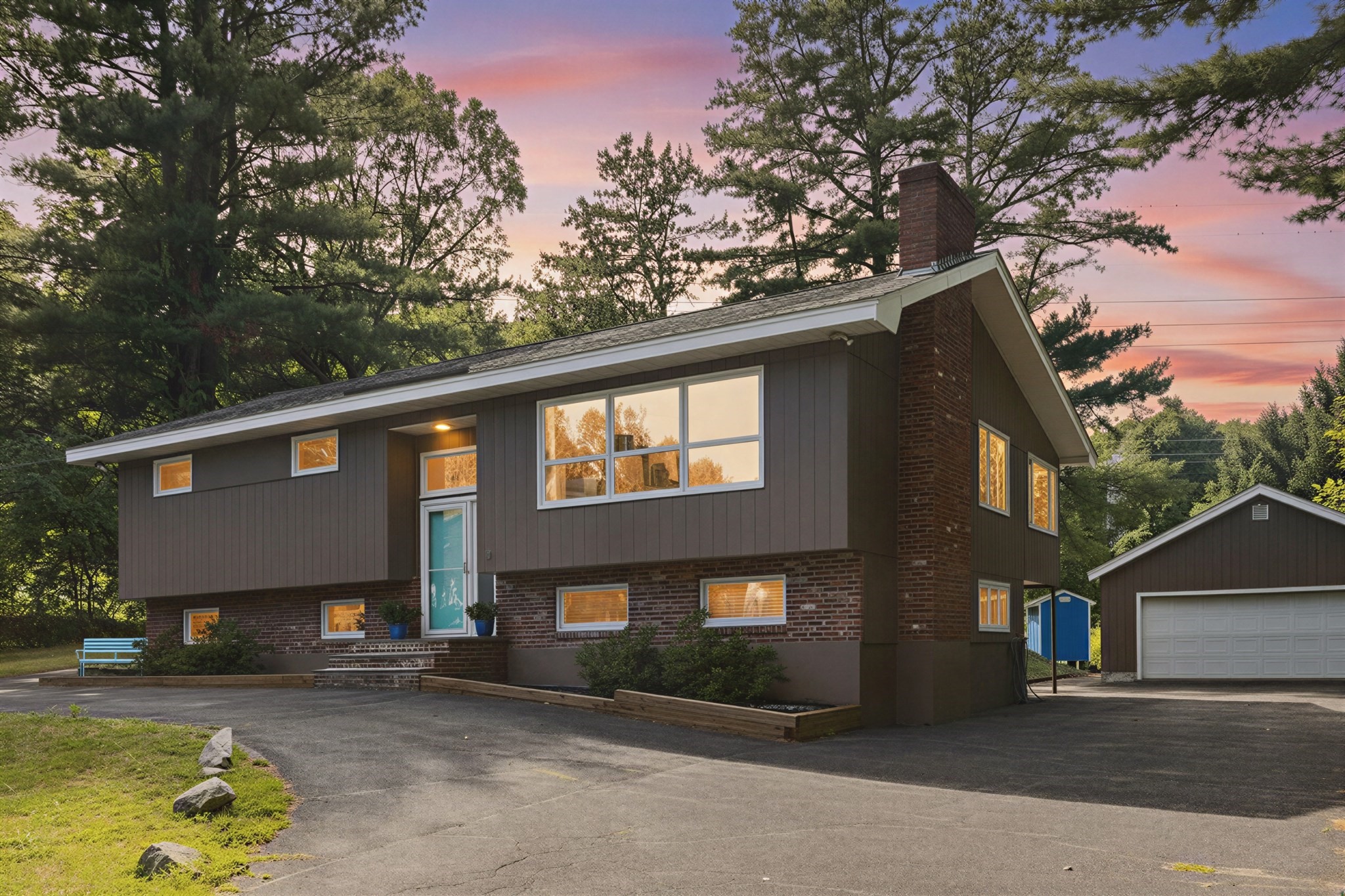 12 Stevens Pl, Saugus, MA 01906