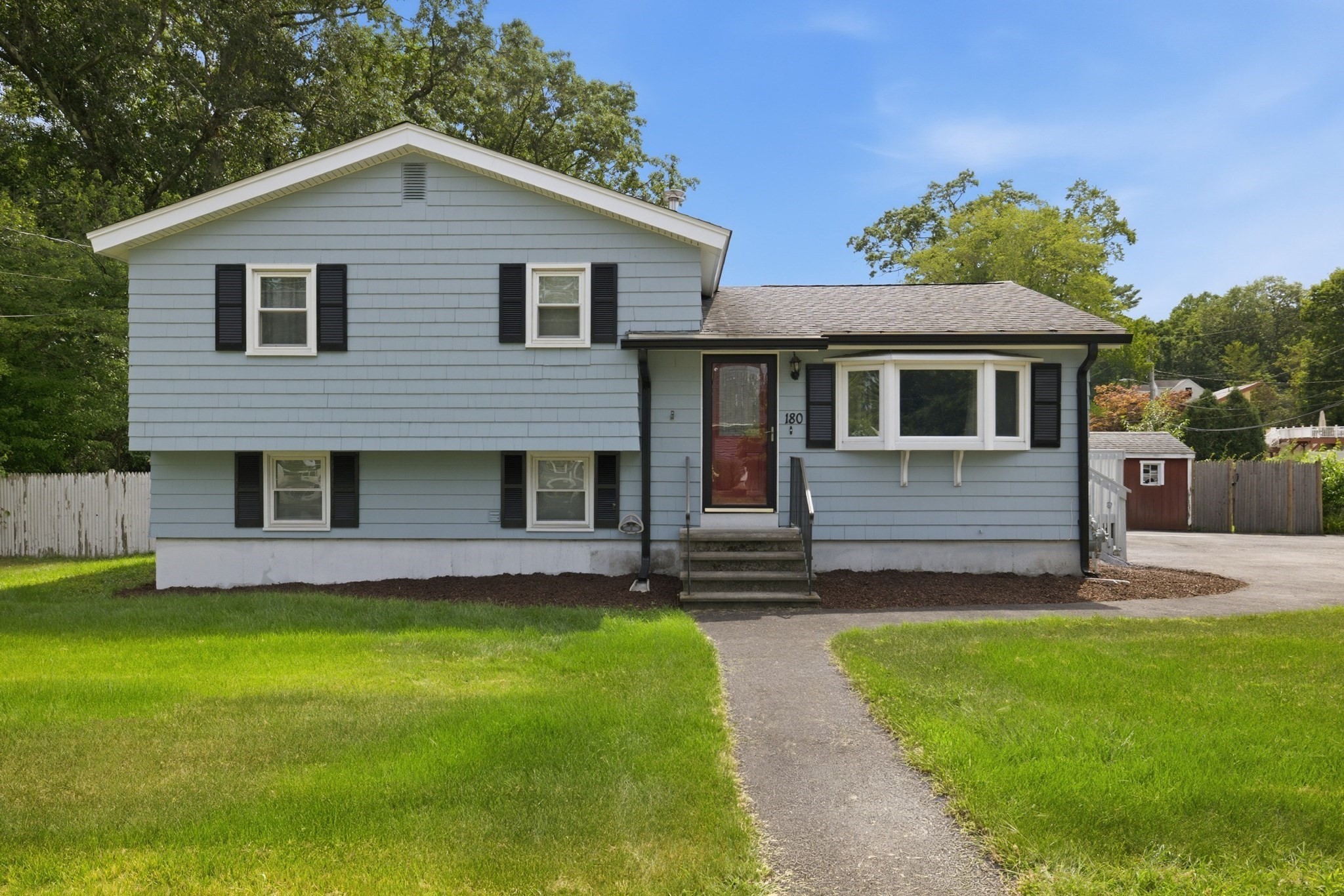 180 River St, Billerica, MA 01821