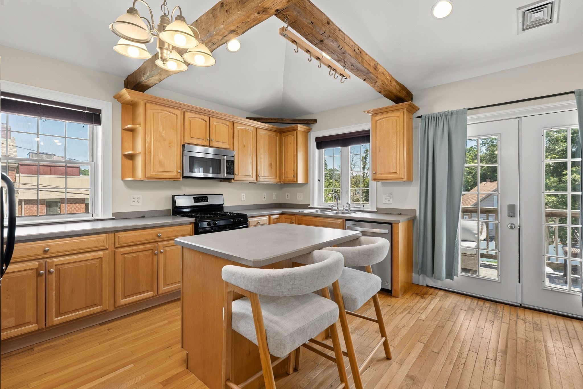 521 Washington Street Unit 3, Abington, MA 02351 - Image 2