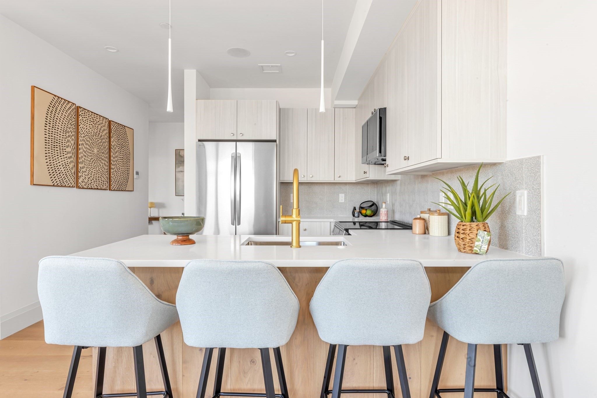 34 Oak Street Unit 202, Hyde Park, Boston, MA 02136
