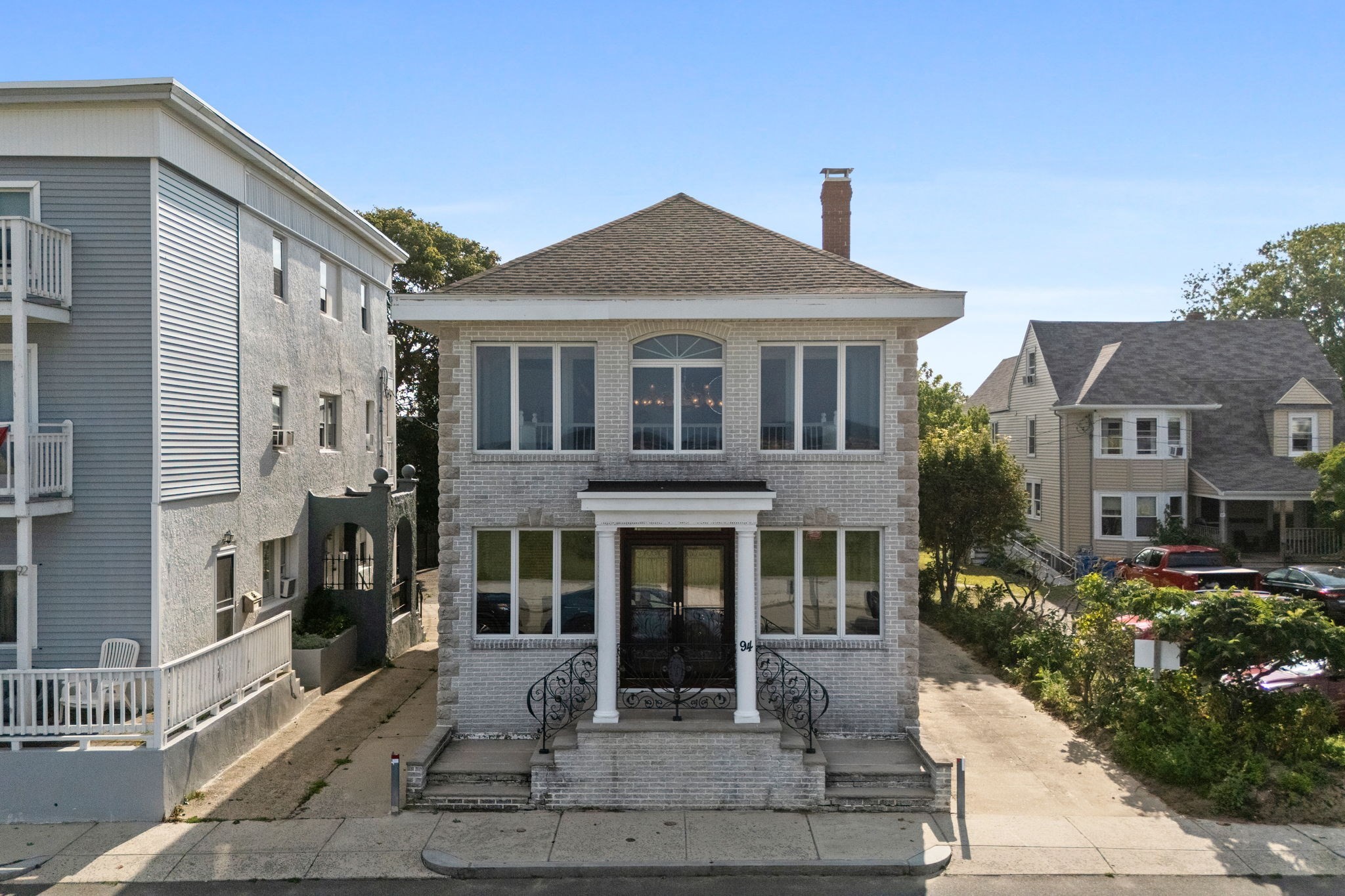 94 Winthrop Shore Dr, Winthrop, MA 02152