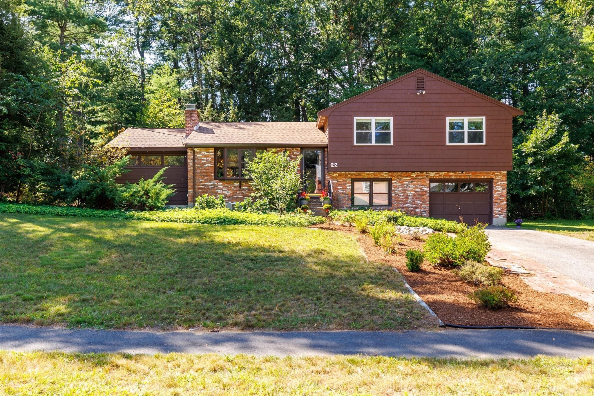 22 Hillview Rd, North Reading, MA 01864