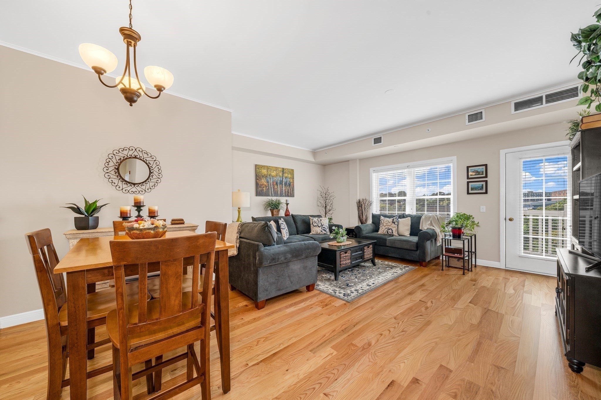 8 Walnut St Unit 418, Peabody, MA 01960