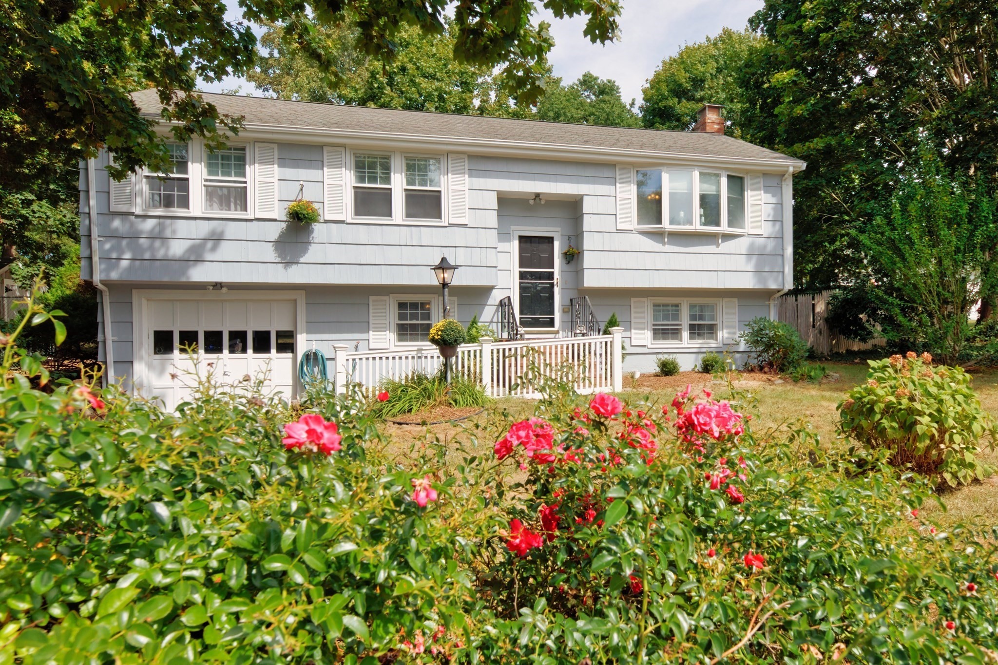 3 Elizabeth Rd, Bourne, MA 02559