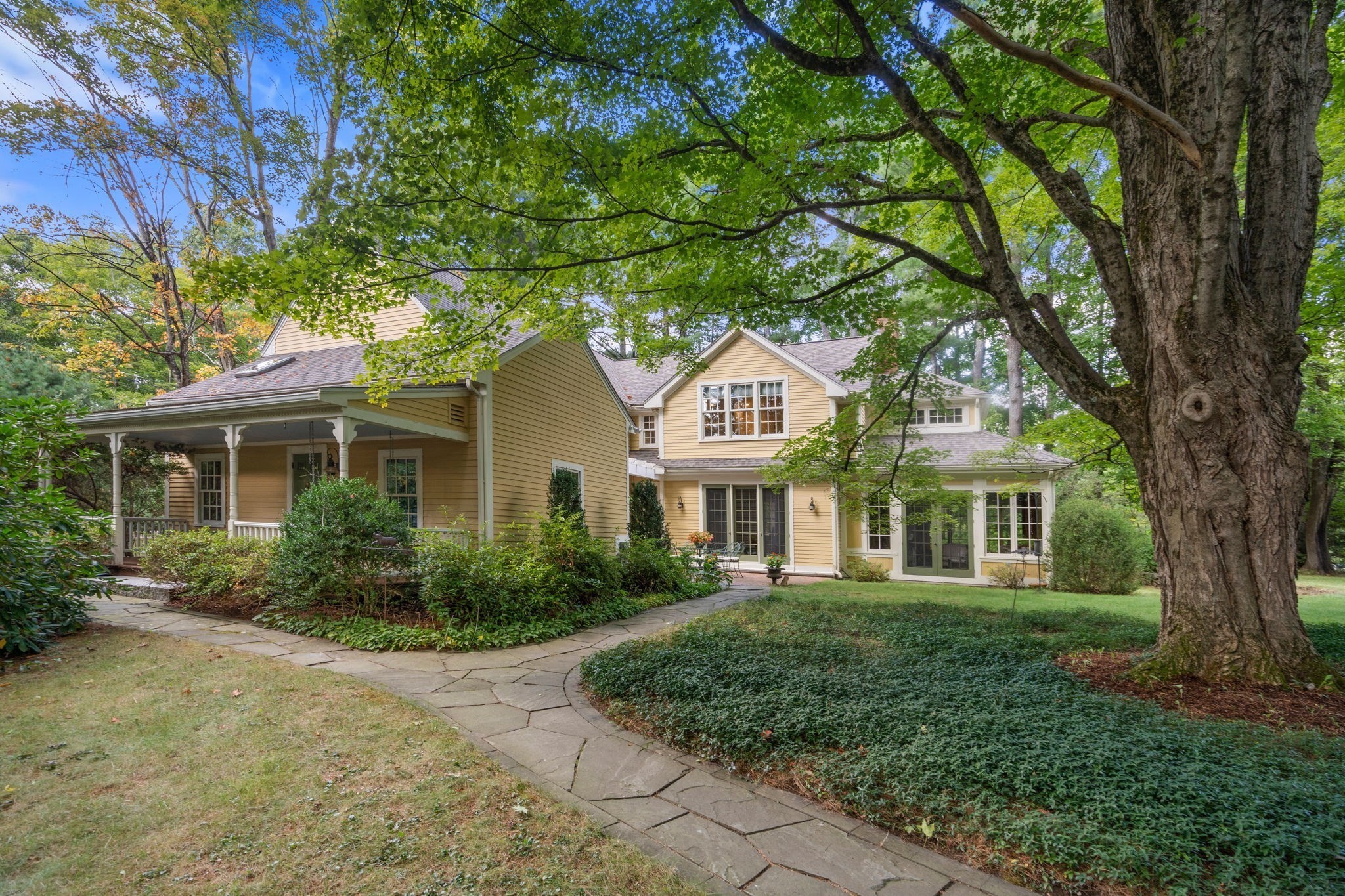 270 Concord Rd, Lincoln, MA 01773