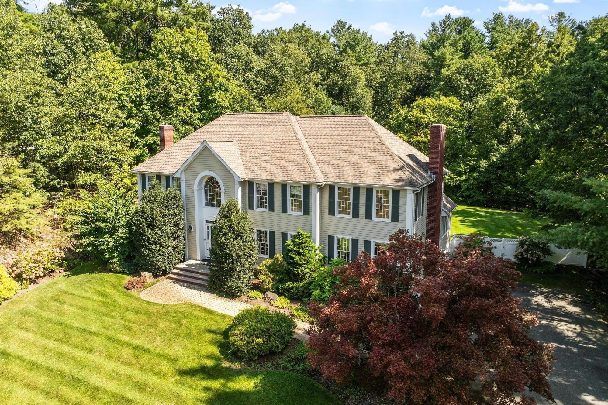 282 Blue Ridge Rd, North Andover, MA 01845