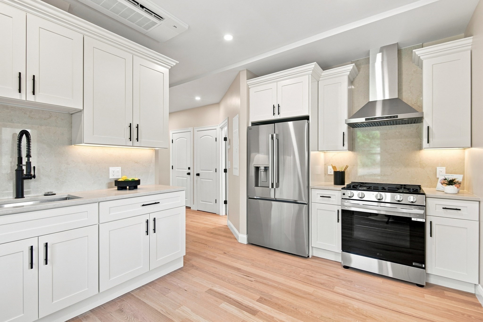 4294 Washington St Unit 2, Roslindale, Boston, MA 02131 - Image 2