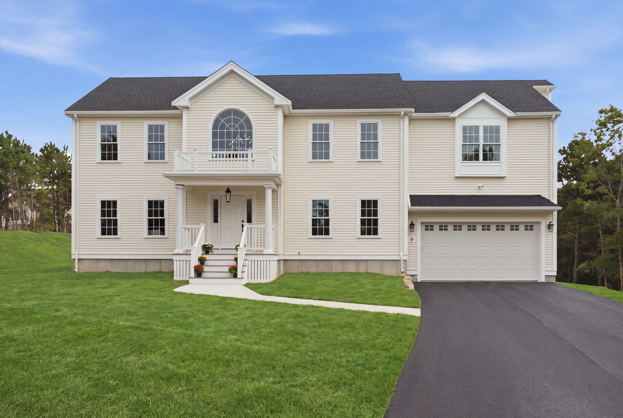 10 Citation Dr, Plymouth, MA 02360