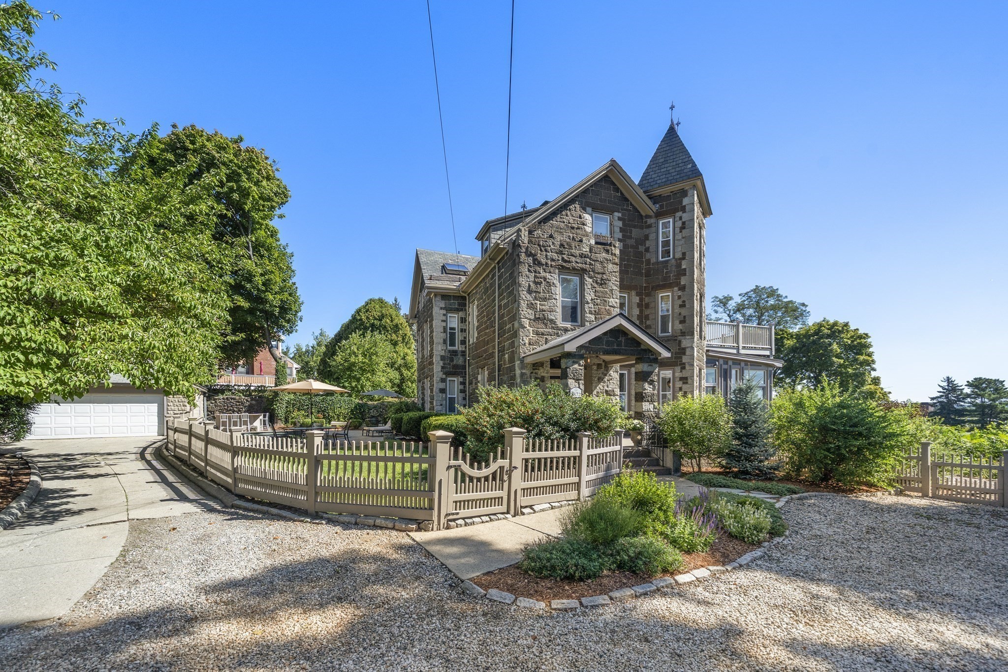 35 Grandview Ave Unit 1, Medford, MA 02155