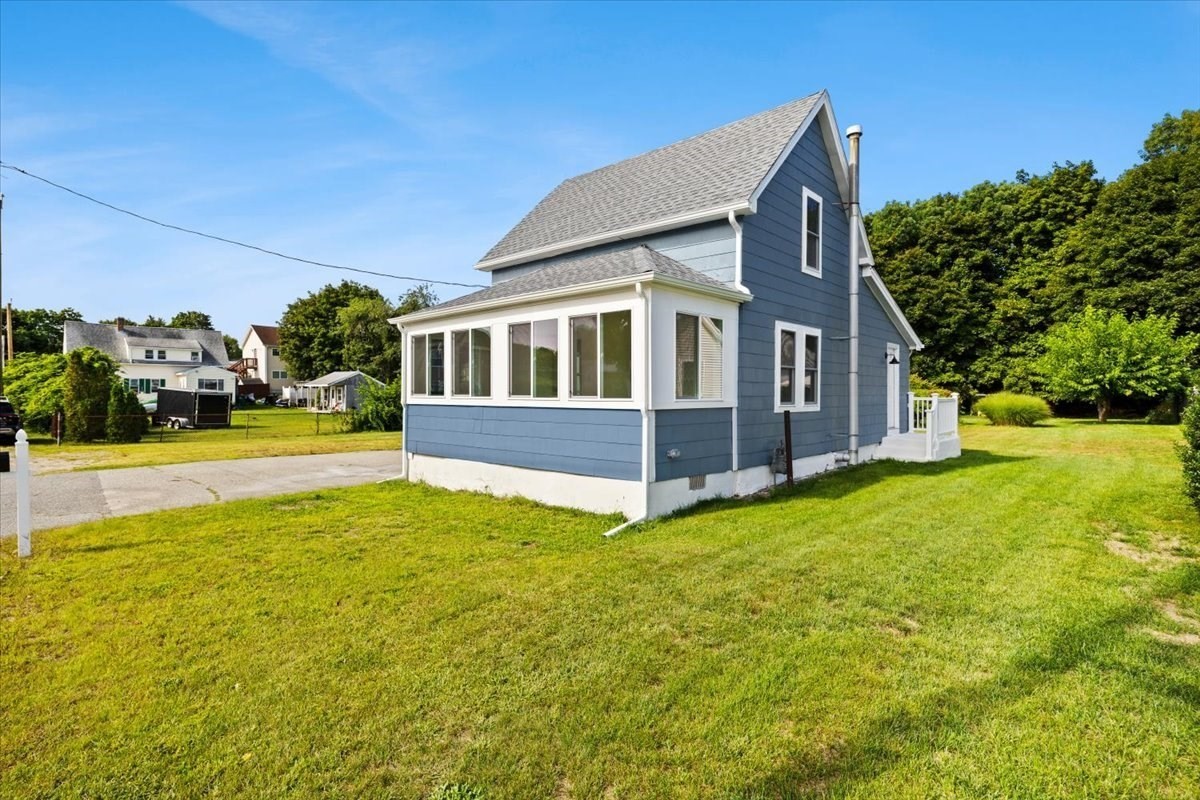 75 Ottawa St, Attleboro, MA 02703