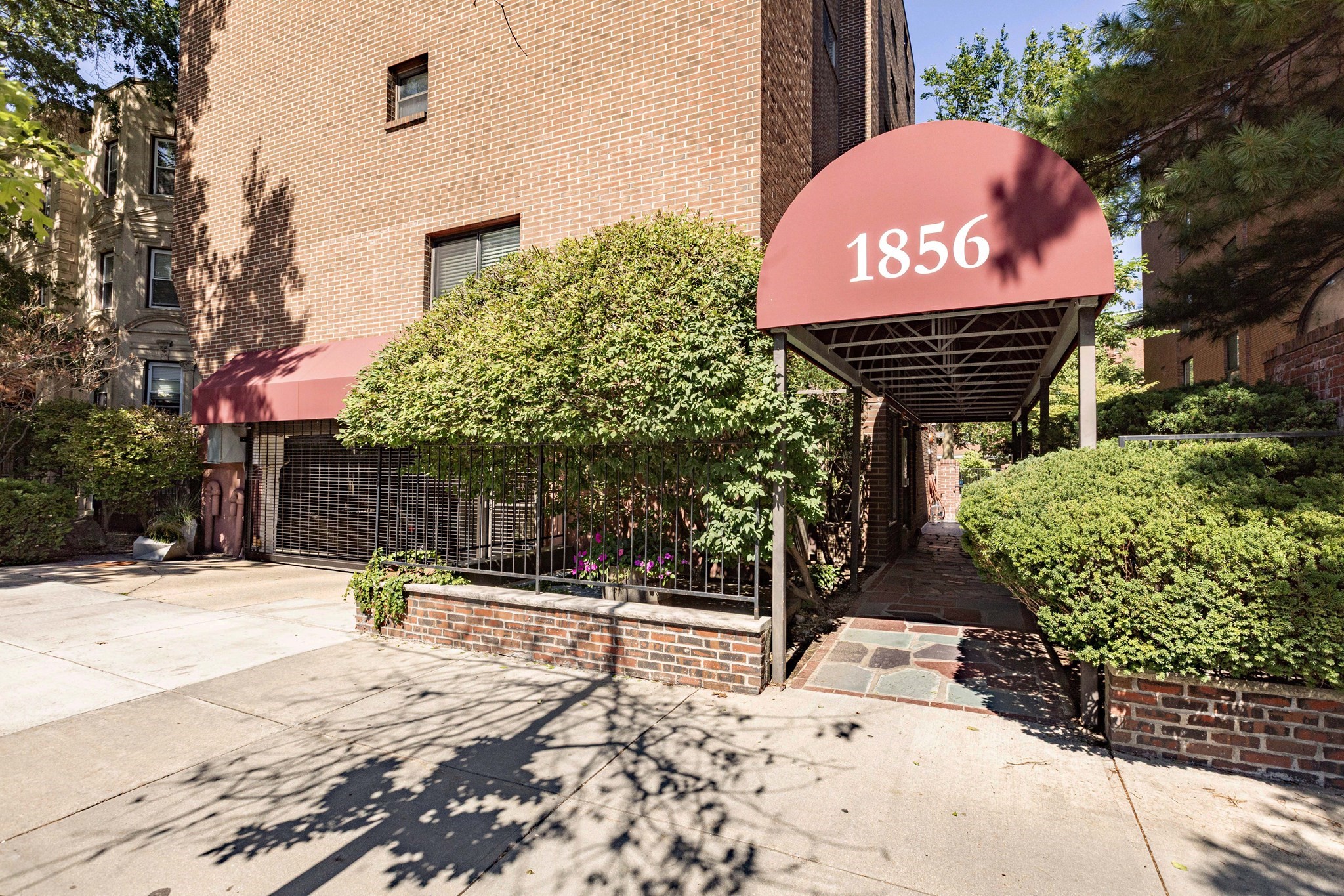 1856 Beacon Street Unit PHD, Brookline, MA 02445
