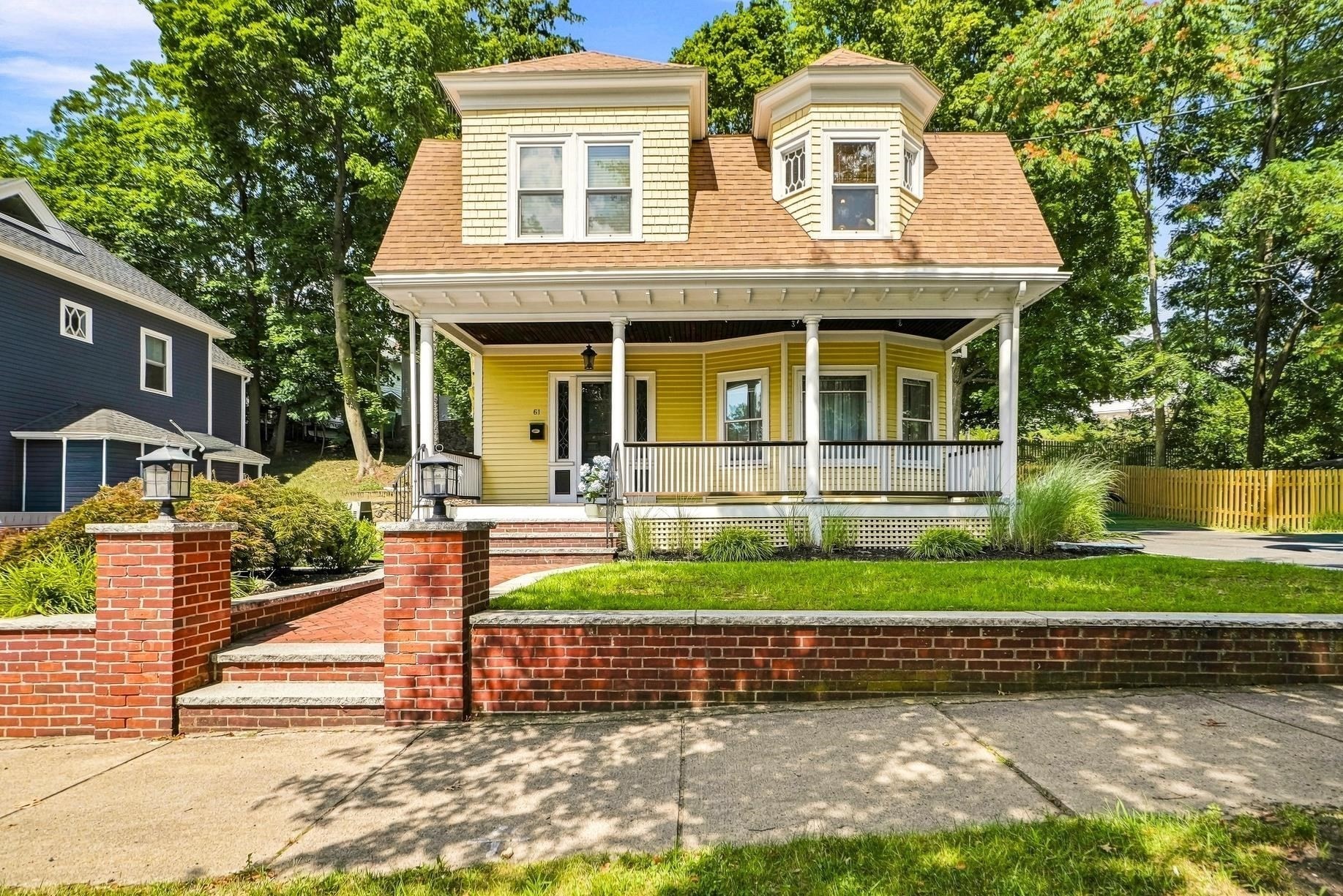 61 Lowell St, Reading, MA 01867