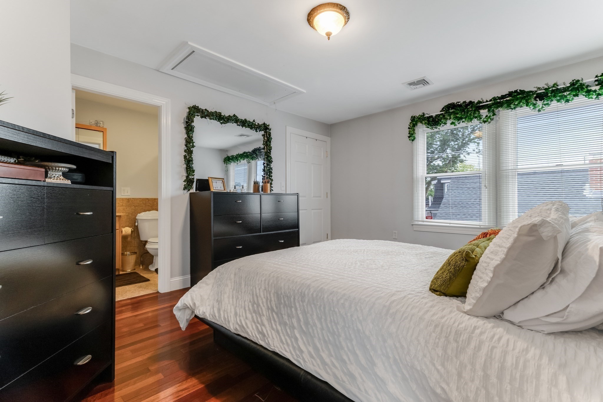 30 Everett Ave, Somerville, MA 02145 - Image 15
