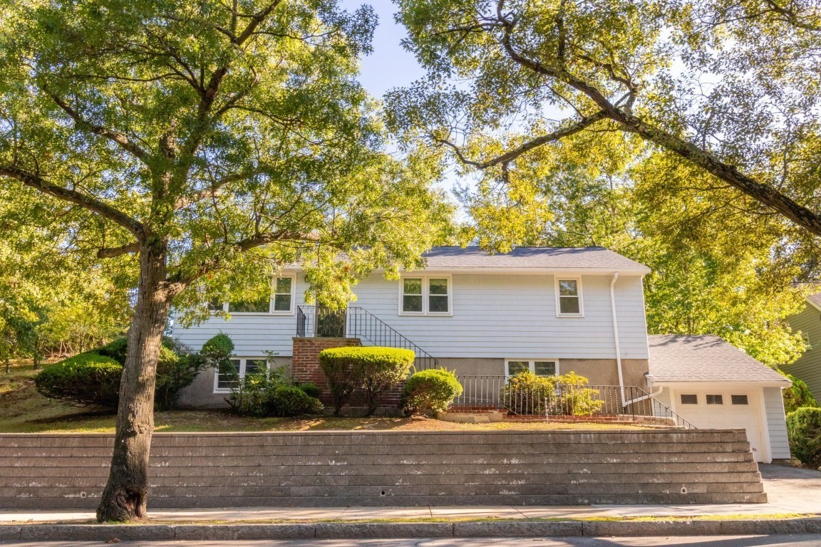 32 Vfw Pkwy, West Roxbury, Boston, MA 02467