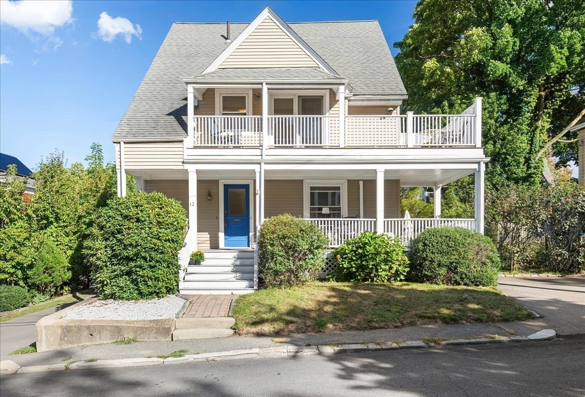12 Barnes Rd Unit #2, Newton, MA 02458