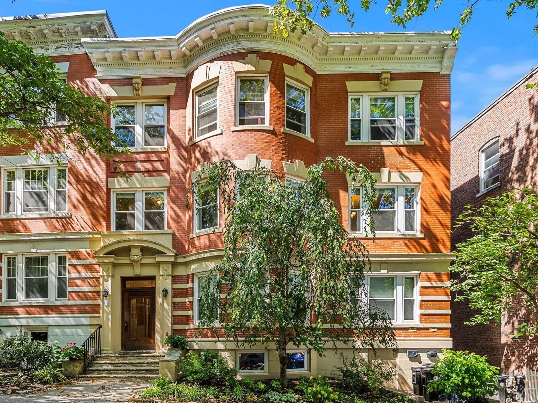 11 Claflin Rd Unit 2, Brookline, MA 02445
