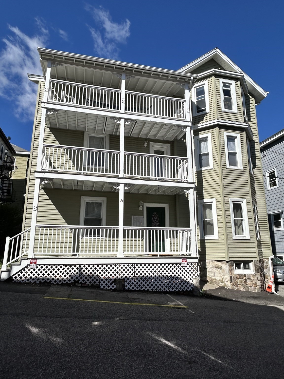 8 White Ave, Brookline, MA 02467