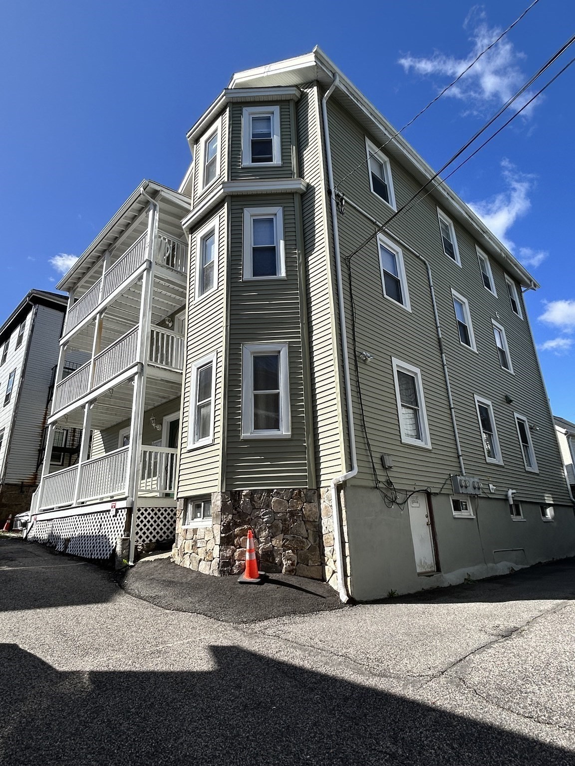 8 White Ave, Brookline, MA 02467 - Image 3