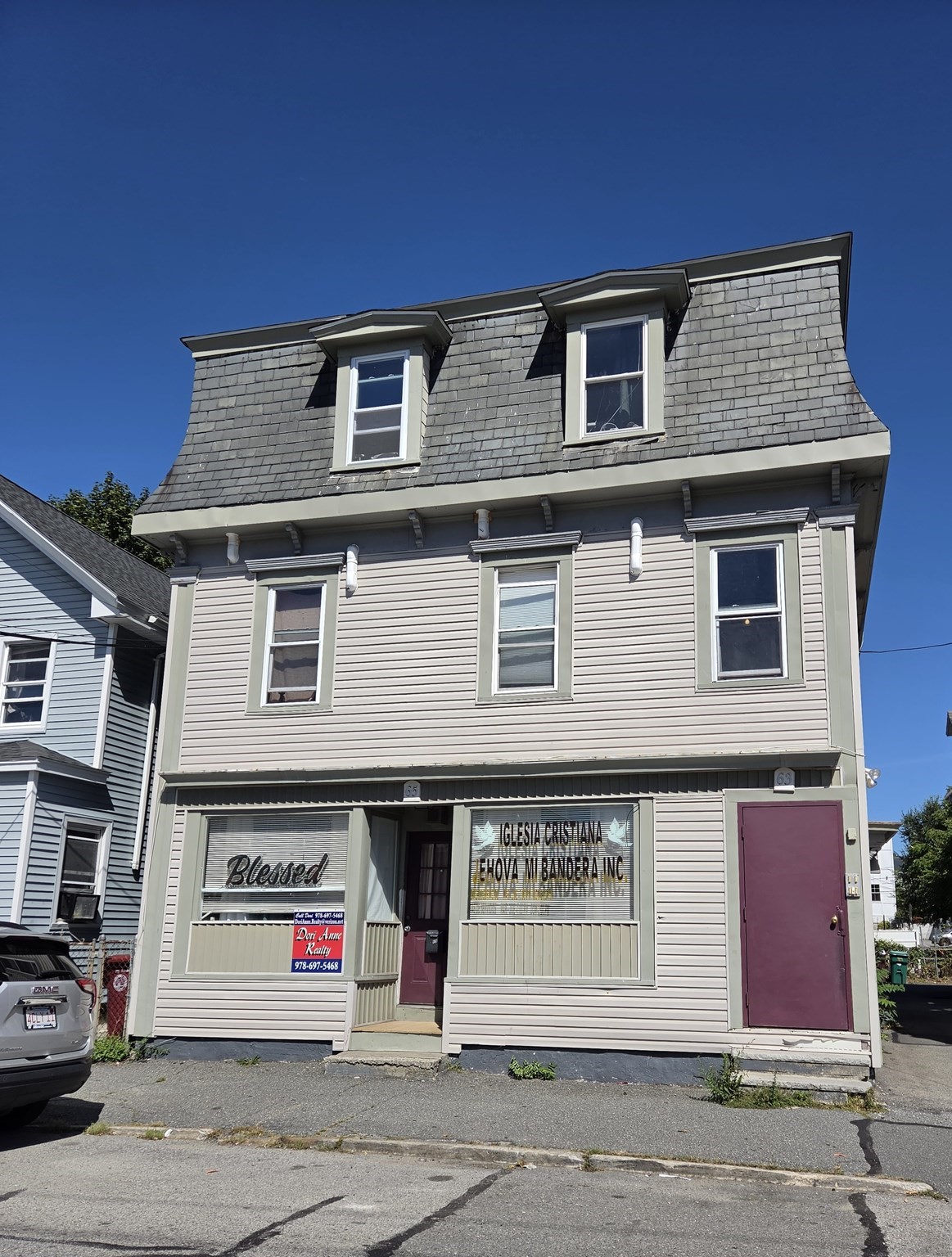 63 Lakeview, Lowell, MA 01850