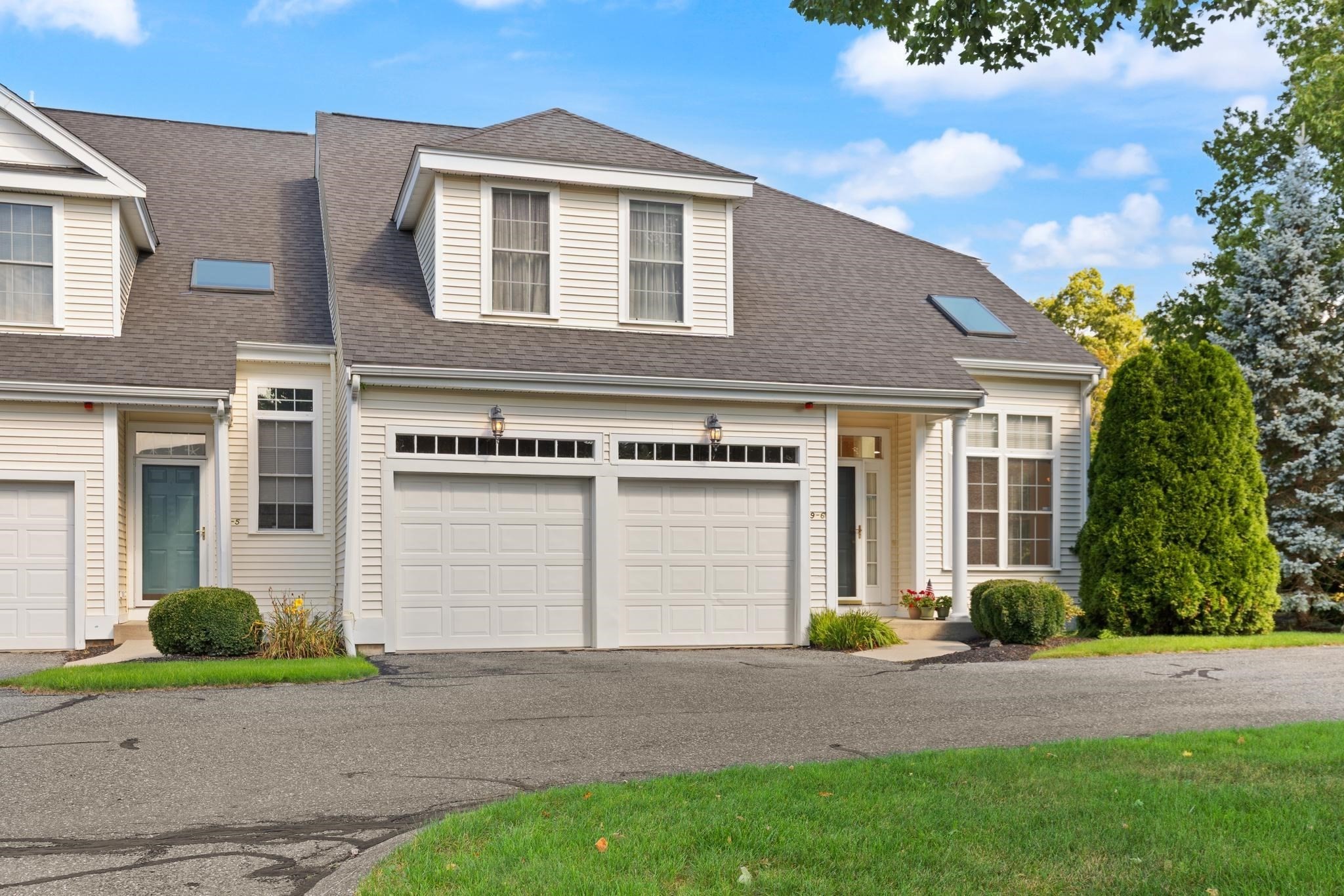 9 Kingson Ln Unit 6, Medway, MA 02053
