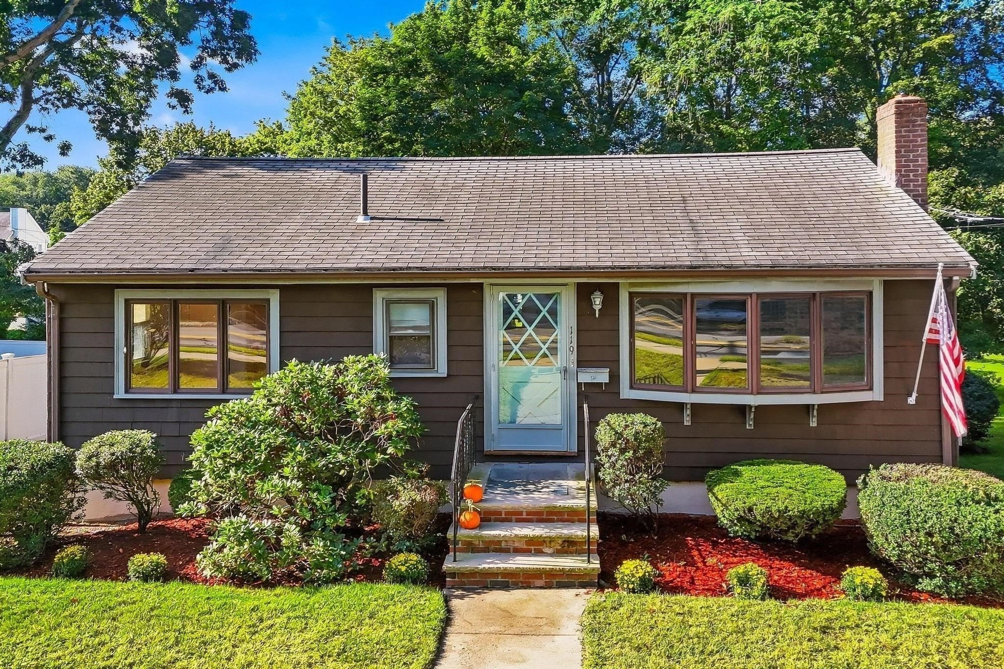 119 School Street, Woburn, MA 01801