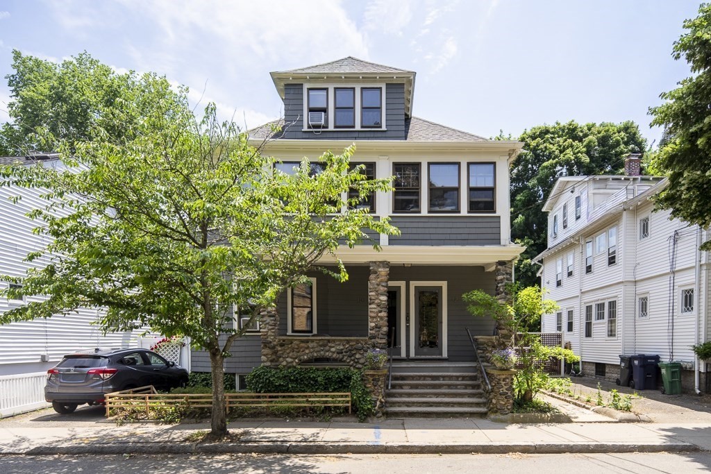10 Notre Dame Avenue Unit 3, Cambridge, MA 02140