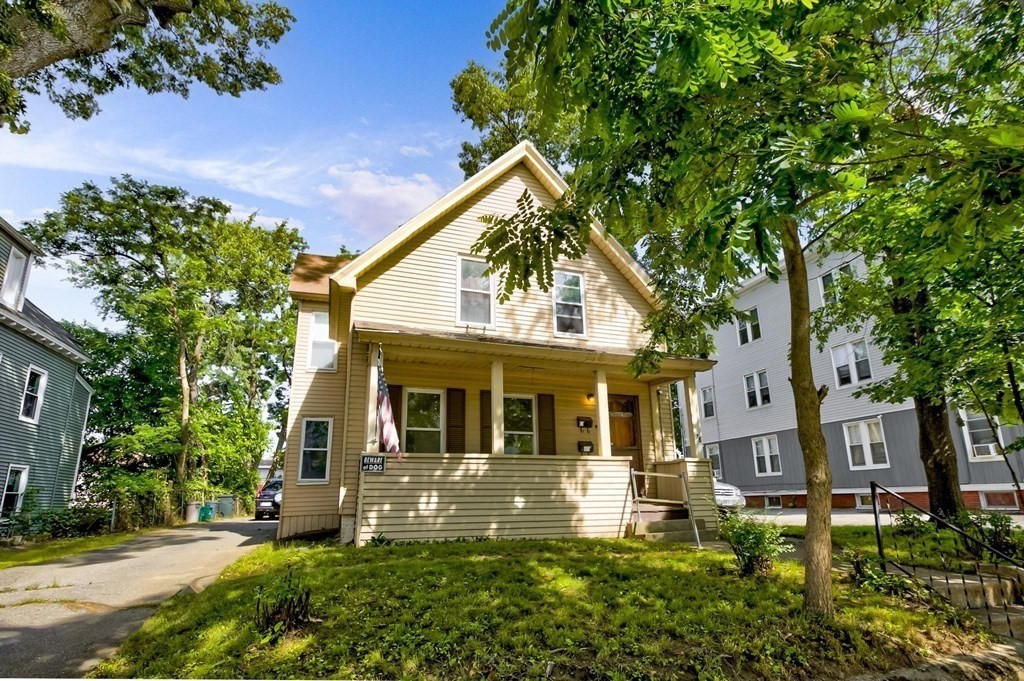 78 Birch St, Worcester, MA 01603