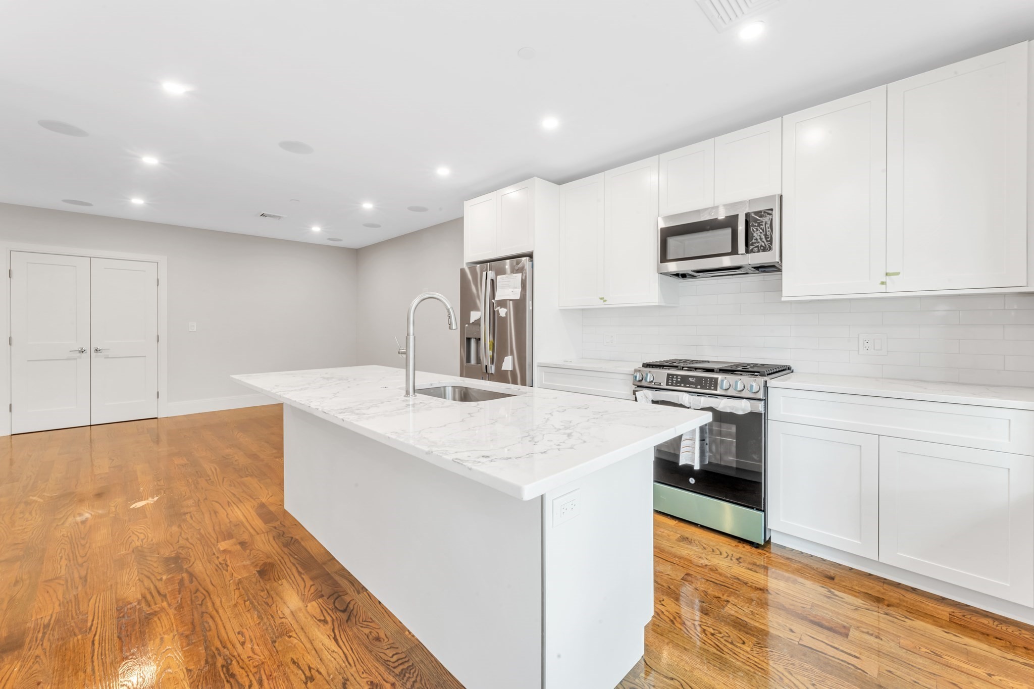 199 Havre St Unit 6, East Boston, Boston, MA 02128