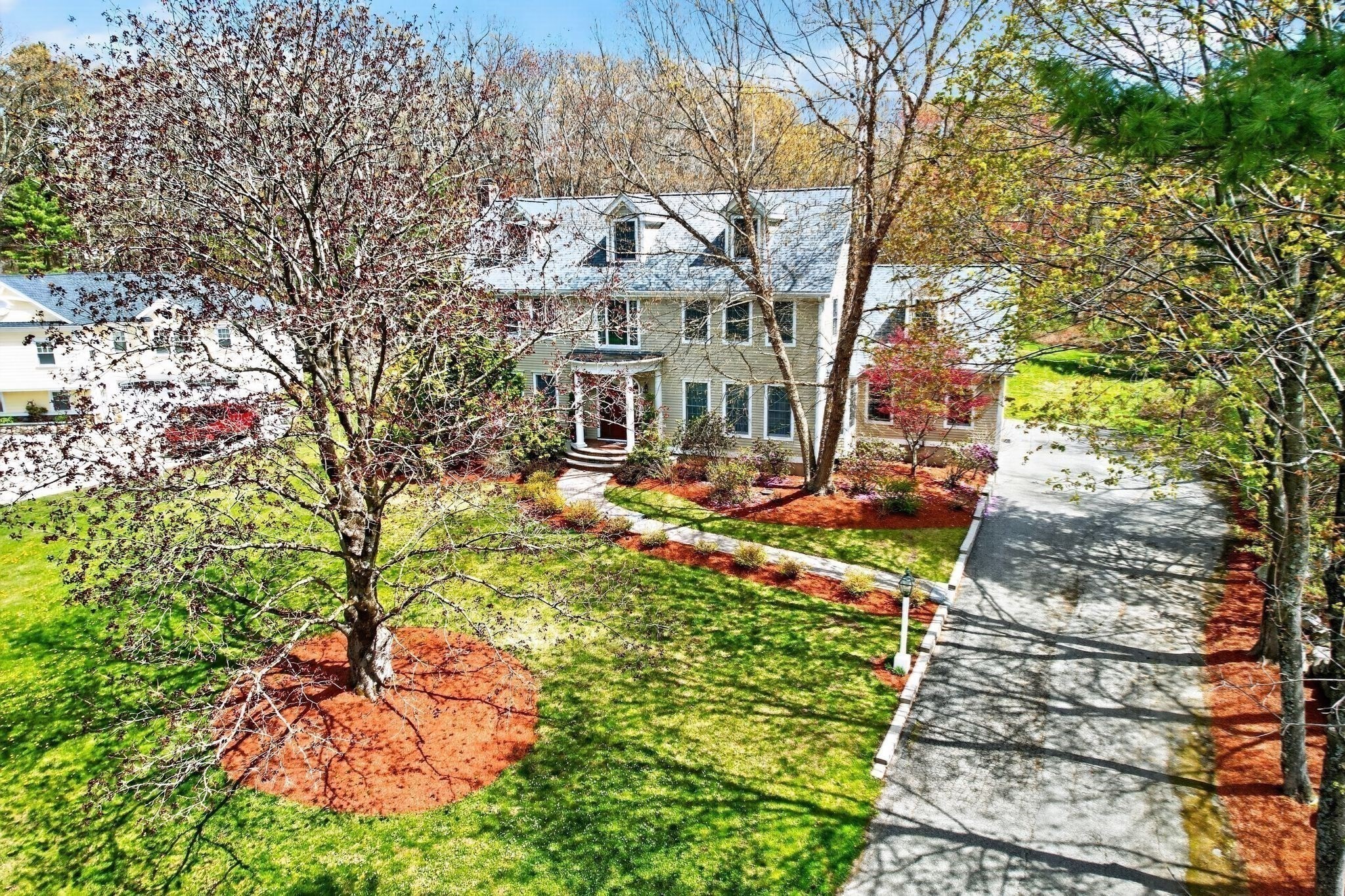 17 Morningside Lane, Lincoln, MA 01773